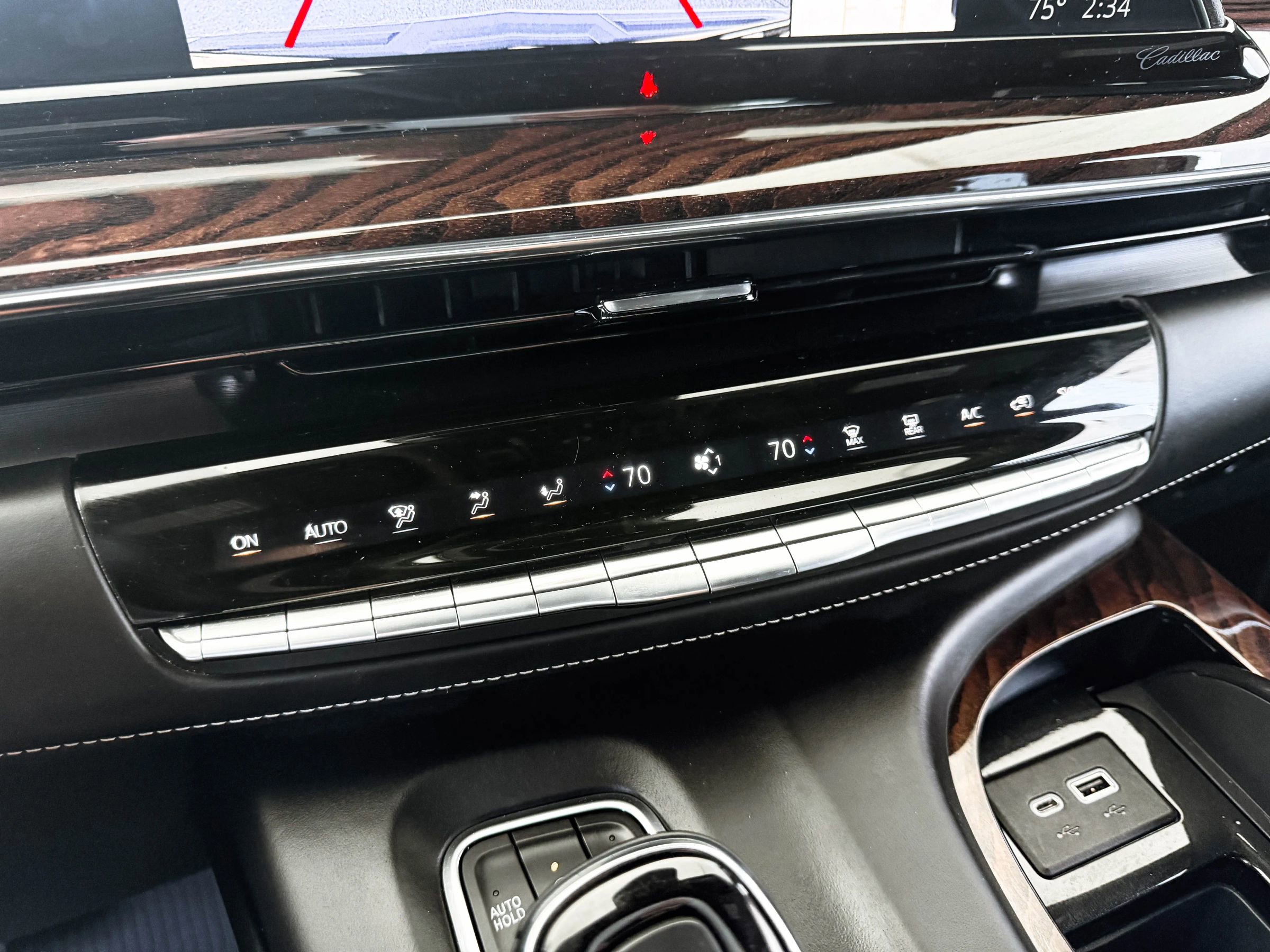 Used 2022 Cadillac Escalade ESV Sport Platinum w/ Heavy-Duty Trailer Package AWD/4WD image 20