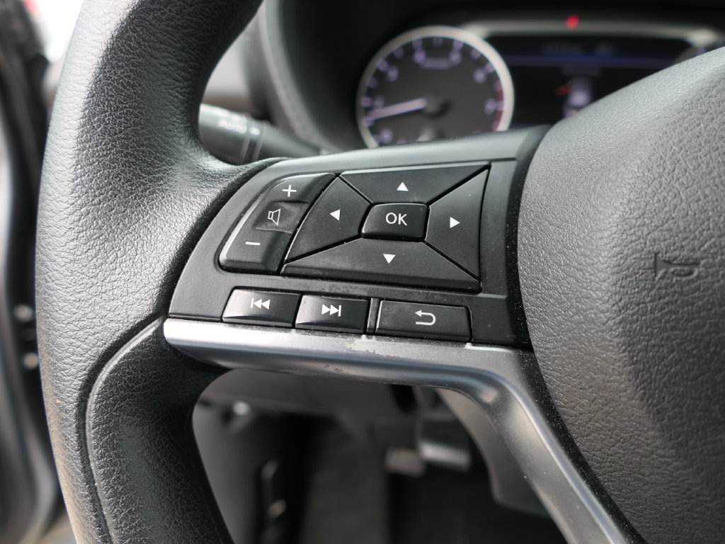 Used 2024 Nissan Sentra SV FWD image 14