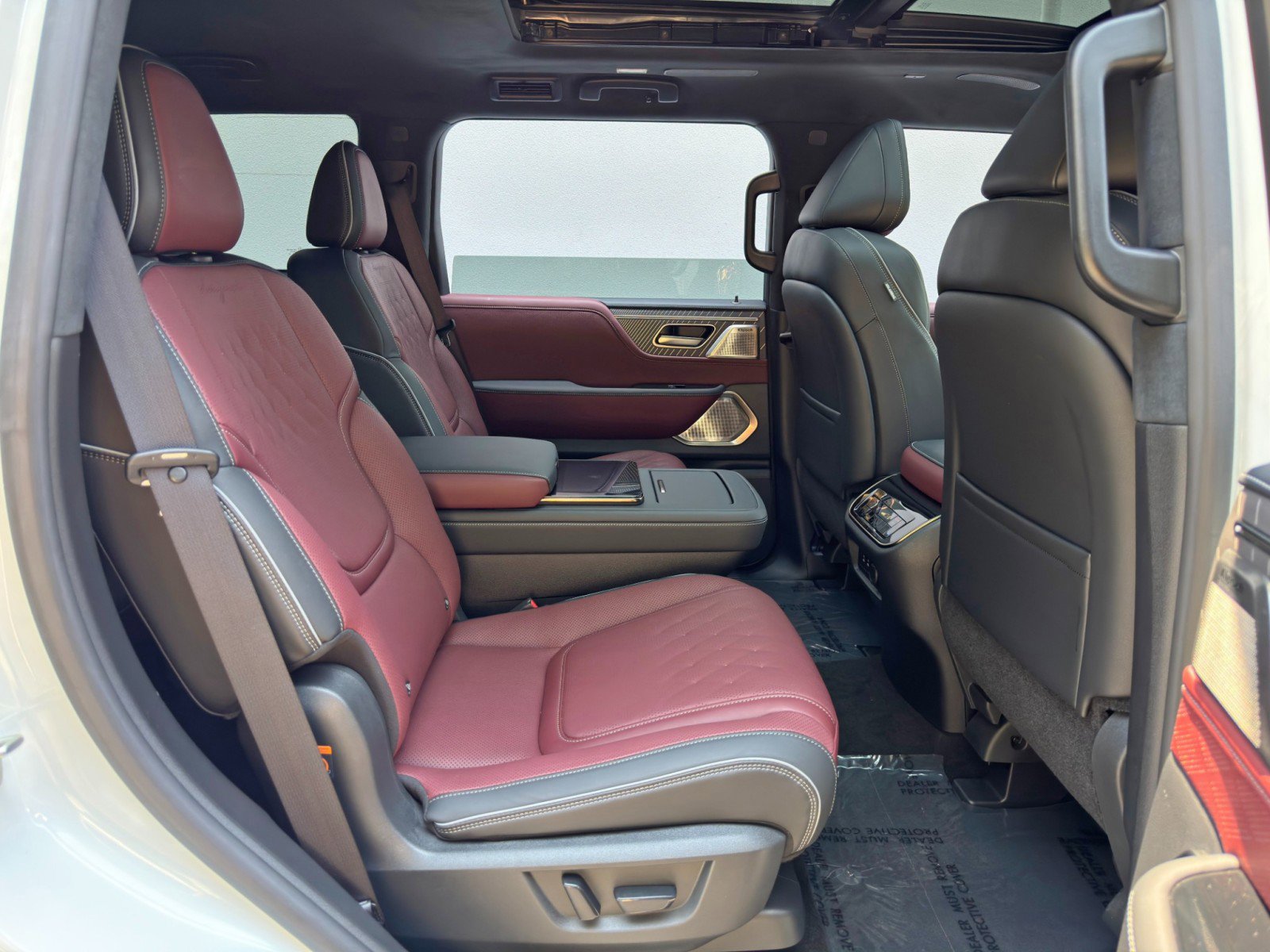 Used 2026 INFINITI QX80 Autograph w/ Premium Cargo Package AWD/4WD image 55