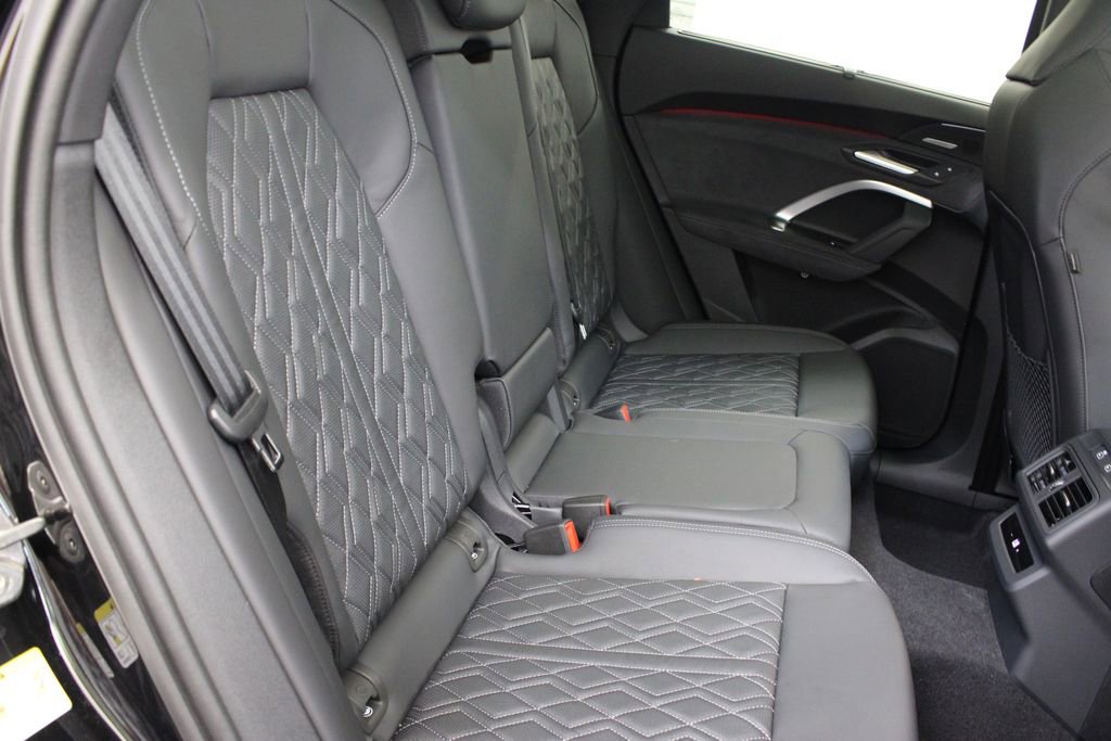 New 2026 Audi SQ5 Premium Plus image 20