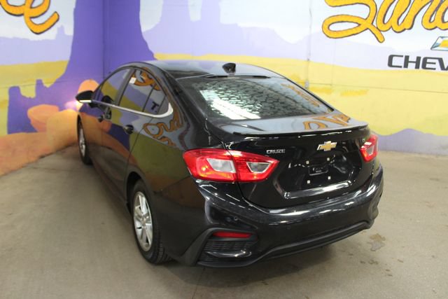 Used 2017 Chevrolet Cruze LT w/ LT True North Edition FWD image 6