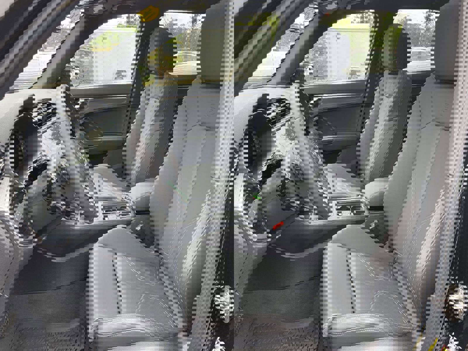 Used 2025 Audi Q3 2.0T Premium w/ Convenience Package AWD/4WD image 17