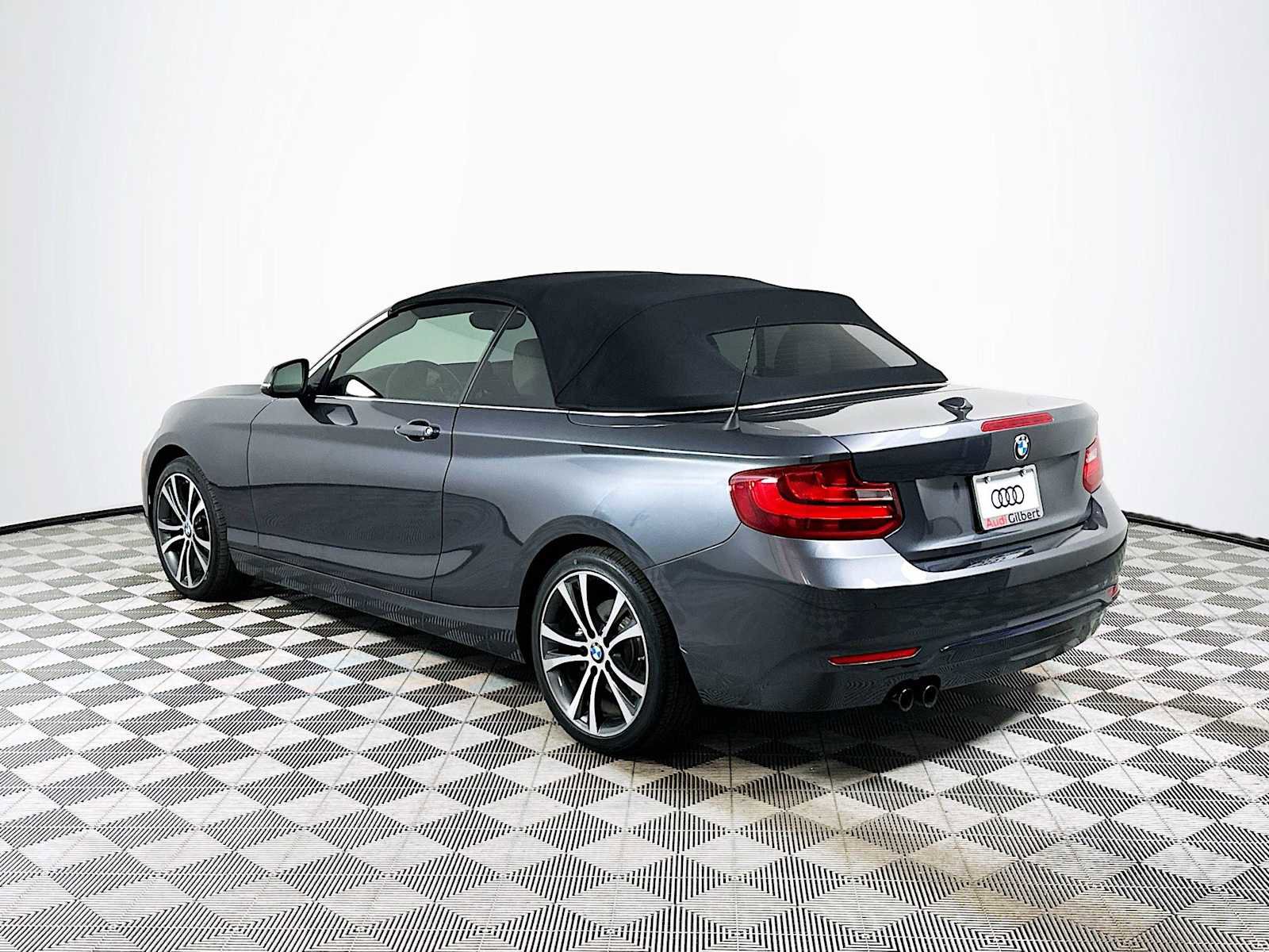 Used 2016 BMW 228i Convertible image 5