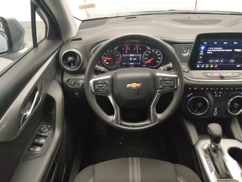 Used 2025 Chevrolet Blazer LT AWD/4WD image 22