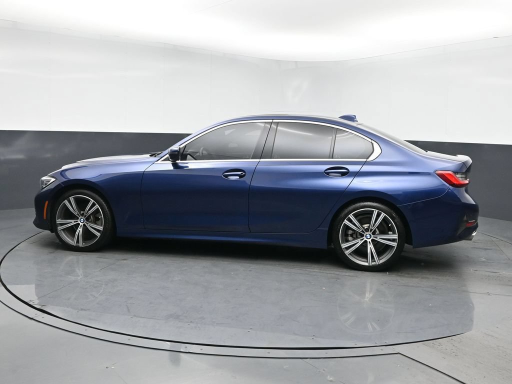 Used 2019 BMW 330i Sedan RWD image 4