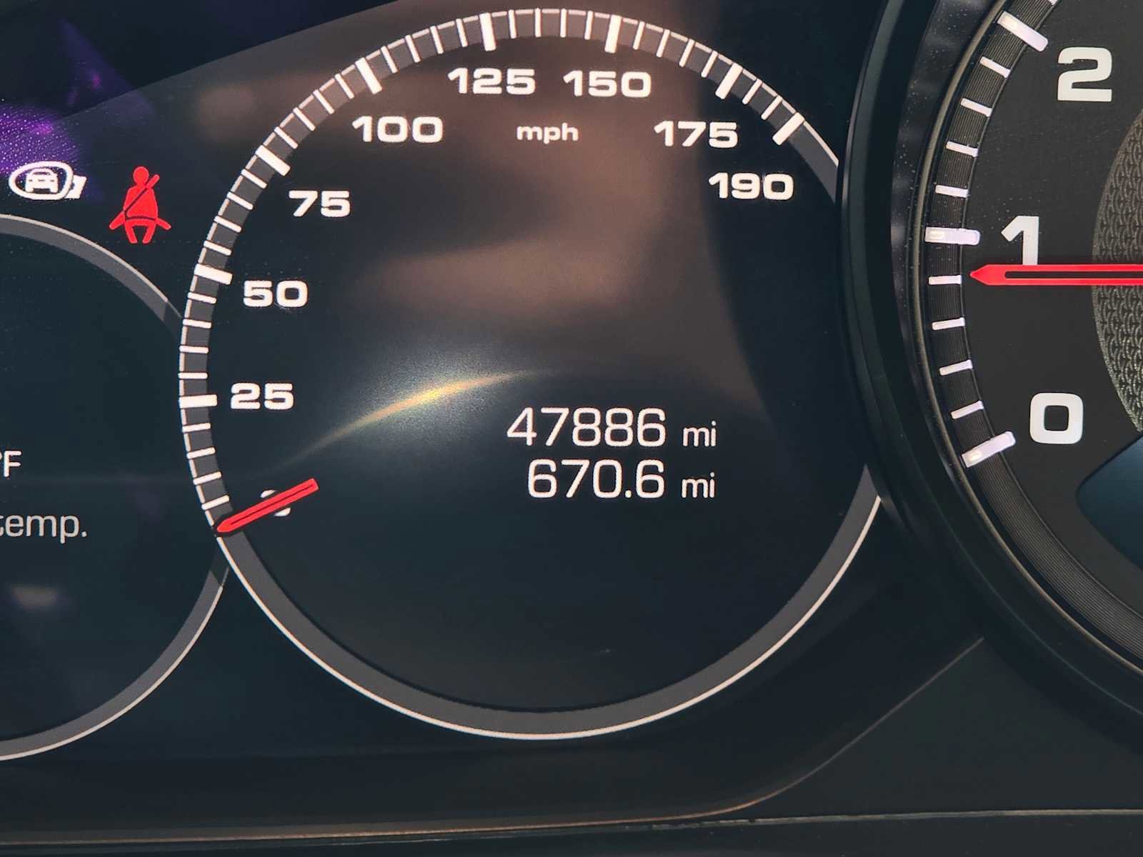 Used 2018 Porsche Panamera RWD image 26