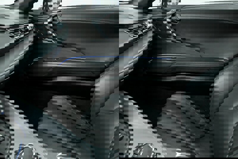 Used 2015 BMW i8 image 32