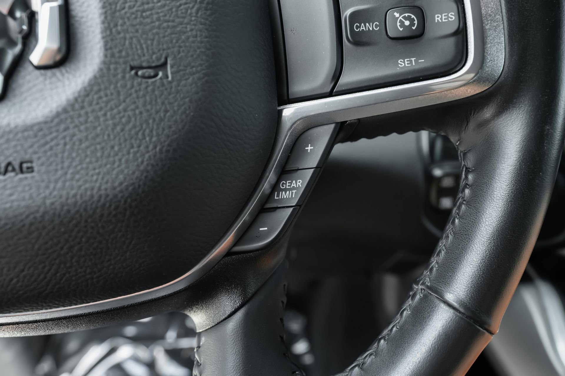Used 2024 RAM 3500 Laramie w/ Night Edition image 21