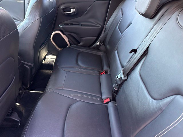 Used 2016 Jeep Renegade Limited FWD image 19