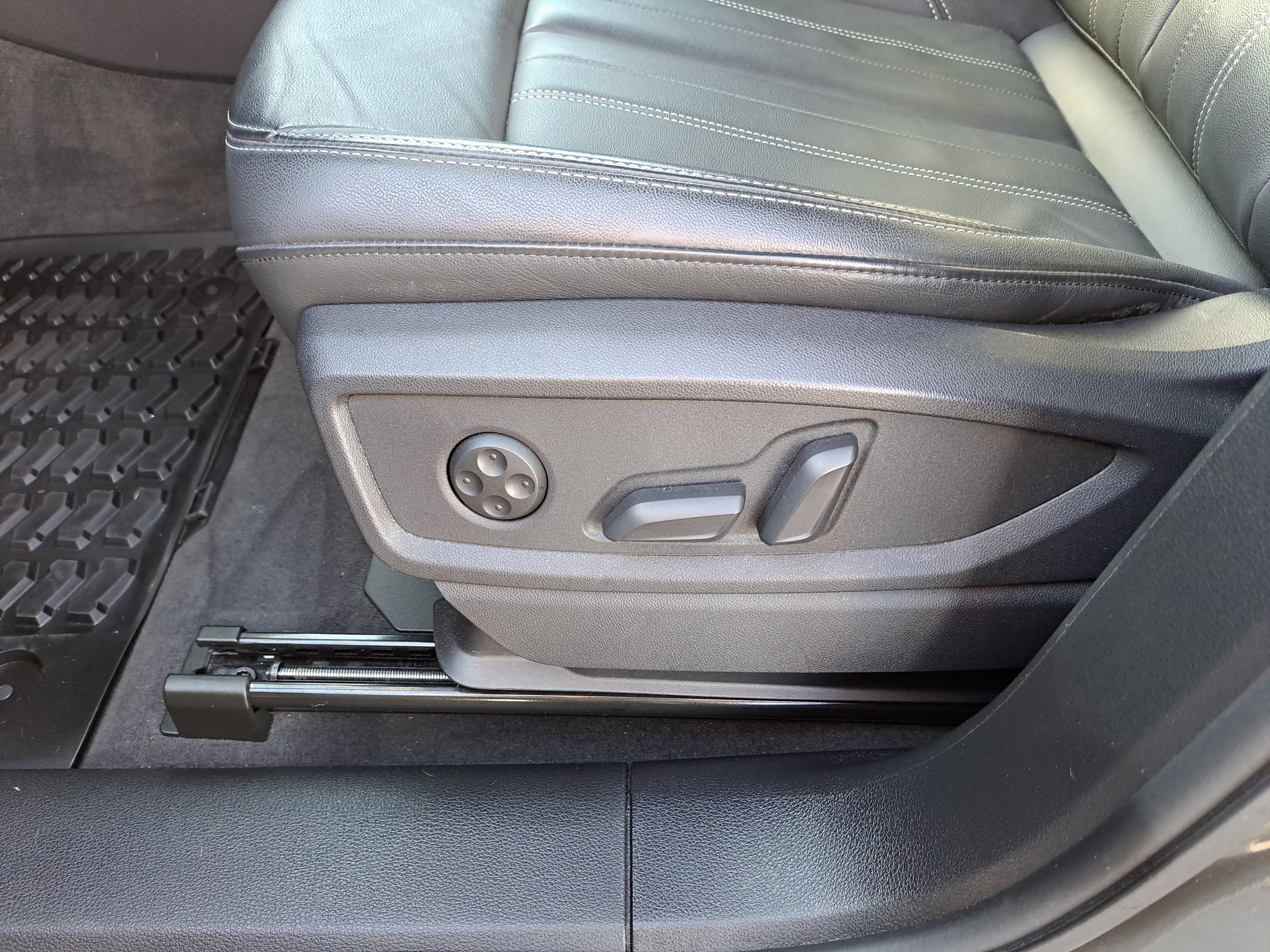 Used 2023 Audi Q5 2.0T Premium image 14