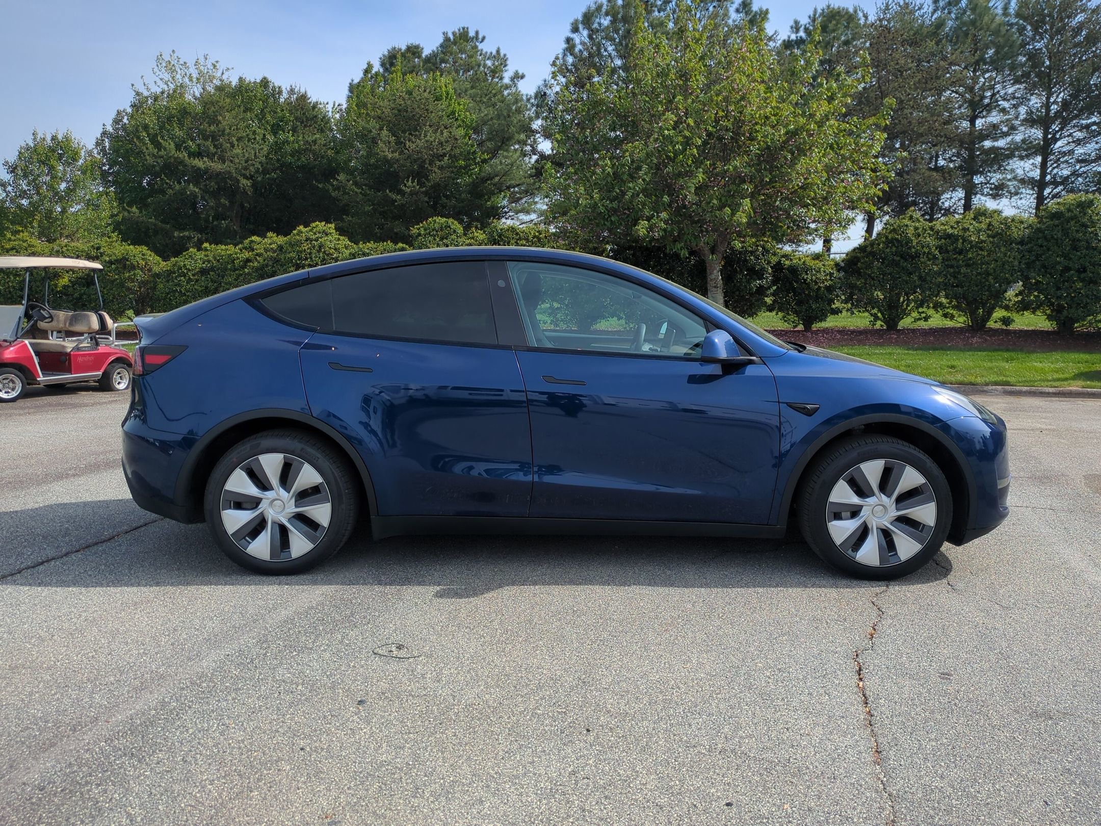 Used 2024 Tesla Model Y Long Range image 10