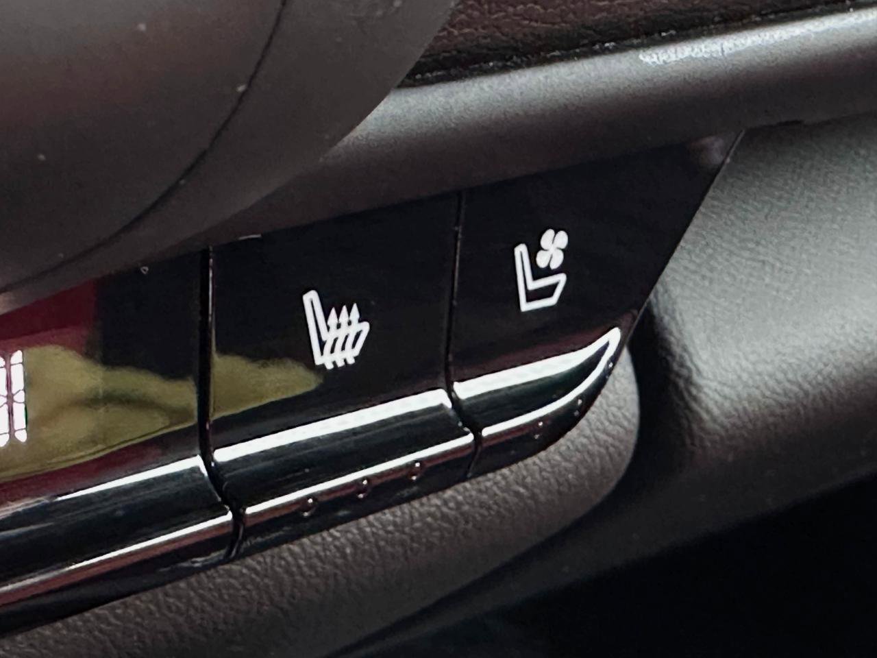 Used 2021 Chevrolet Camaro LT w/ RS Package RWD image 6