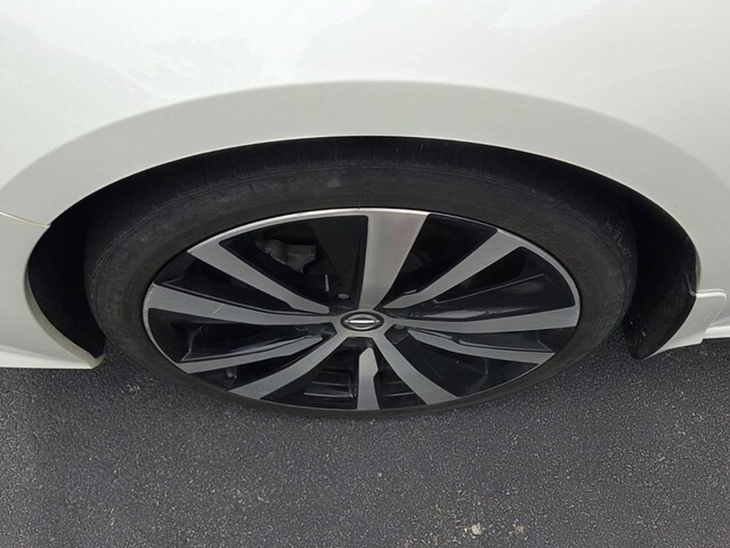 Used 2021 Nissan Altima 2.5 SR w/ SR Premium Package FWD image 20