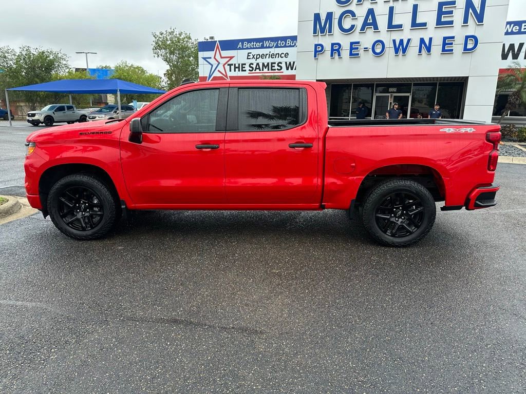 Used 2022 Chevrolet Silverado 1500 Custom image 3