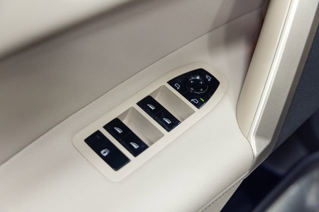 Certified 2023 BMW iX xDrive50 w/ Premium Package image 12