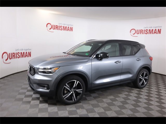 Used 2019 Volvo XC40 T5 Momentum image 4