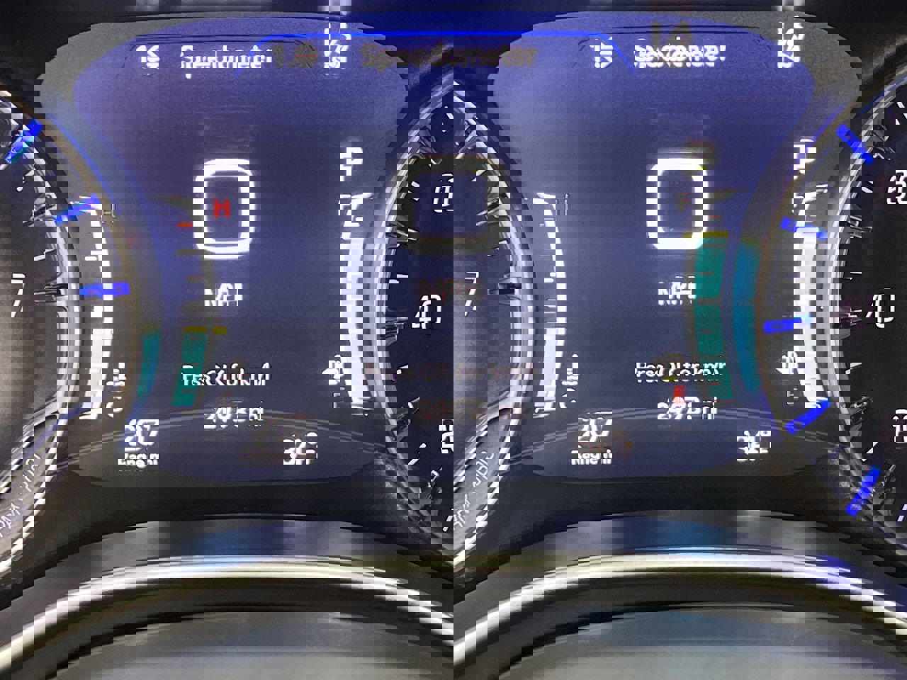 Used 2025 Chrysler Pacifica Select image 15