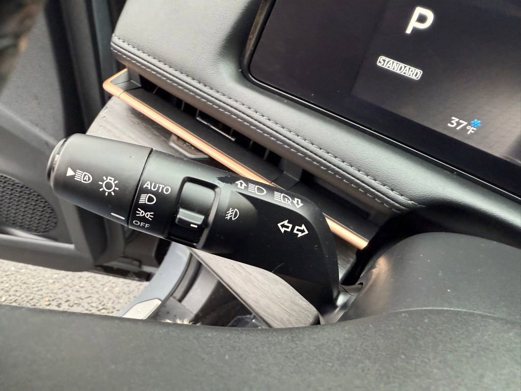 Certified 2023 Nissan Ariya AWD image 32