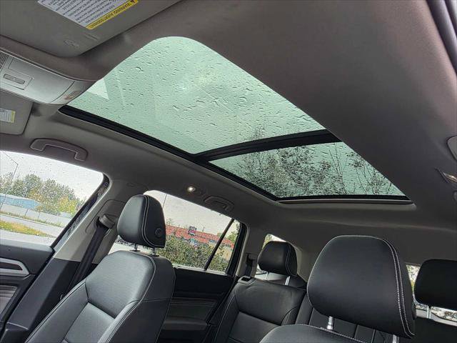 Used 2023 Volkswagen Atlas SE w/ Panoramic Sunroof Package AWD/4WD image 22