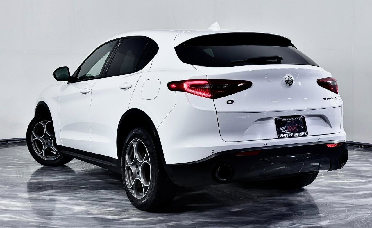 Used 2023 Alfa Romeo Stelvio Sprint AWD/4WD image 11