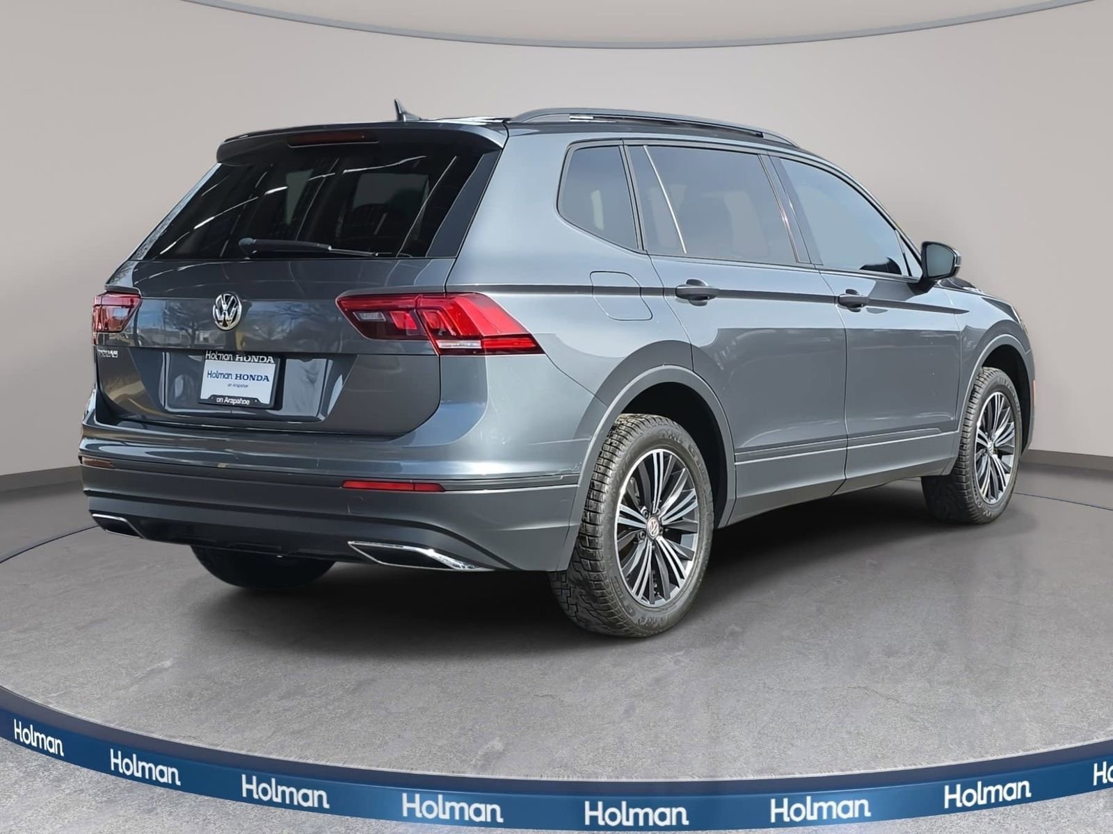 Used 2020 Volkswagen Tiguan S image 7