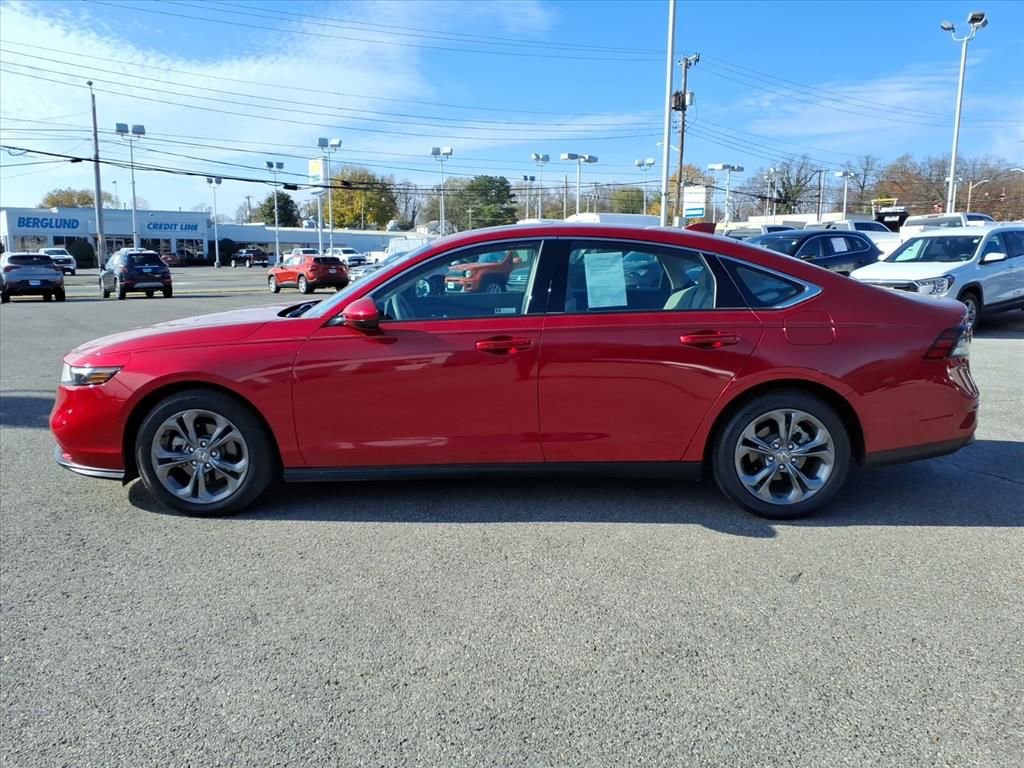 Used 2024 Honda Accord EX image 7
