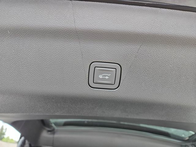 New 2026 GMC Yukon XL AT4 Ultimate AWD/4WD image 13
