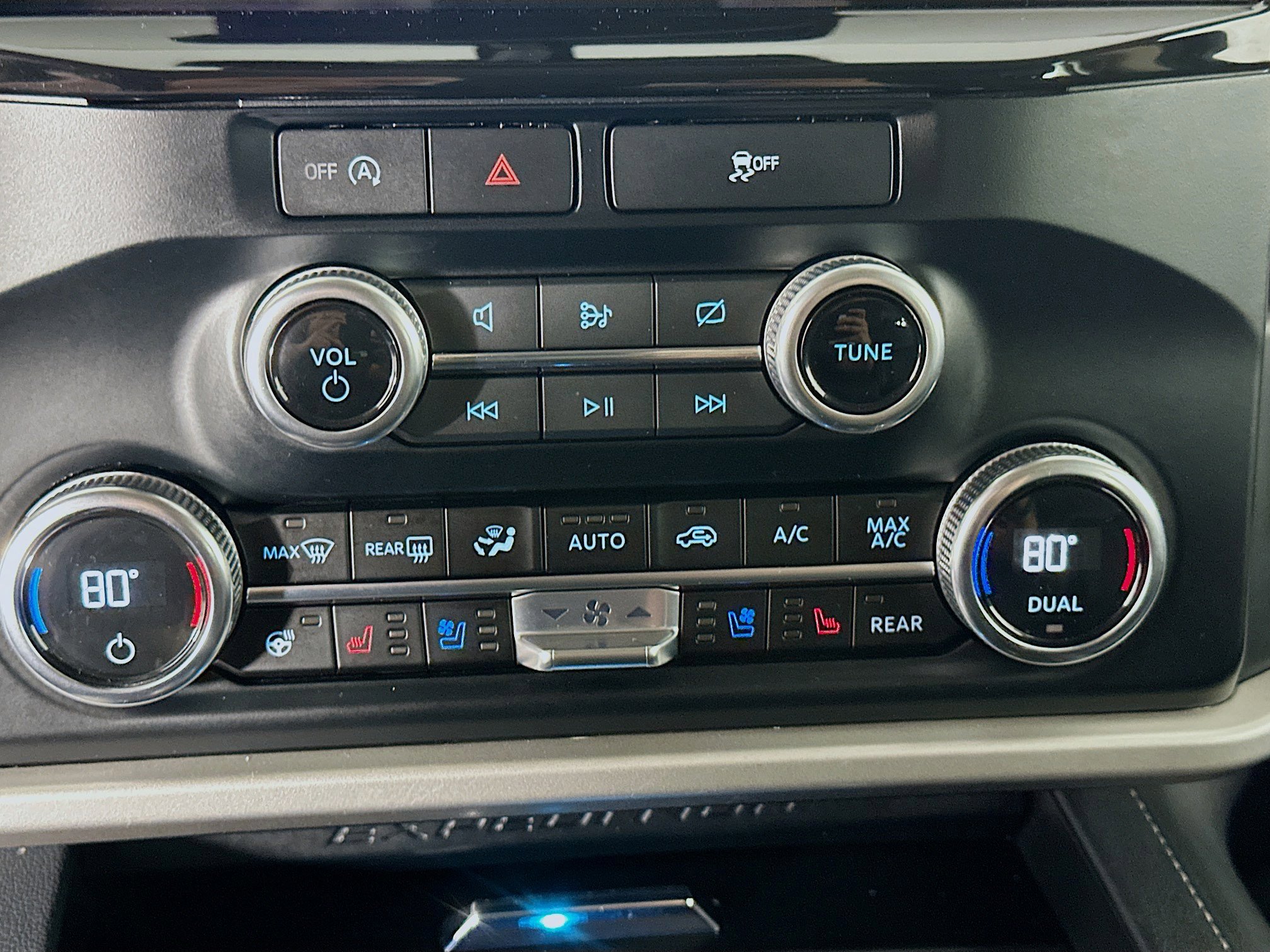 Used 2024 Ford Expedition Max XLT image 24