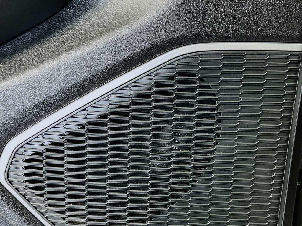 Used 2021 Jeep Grand Cherokee L Limited image 24