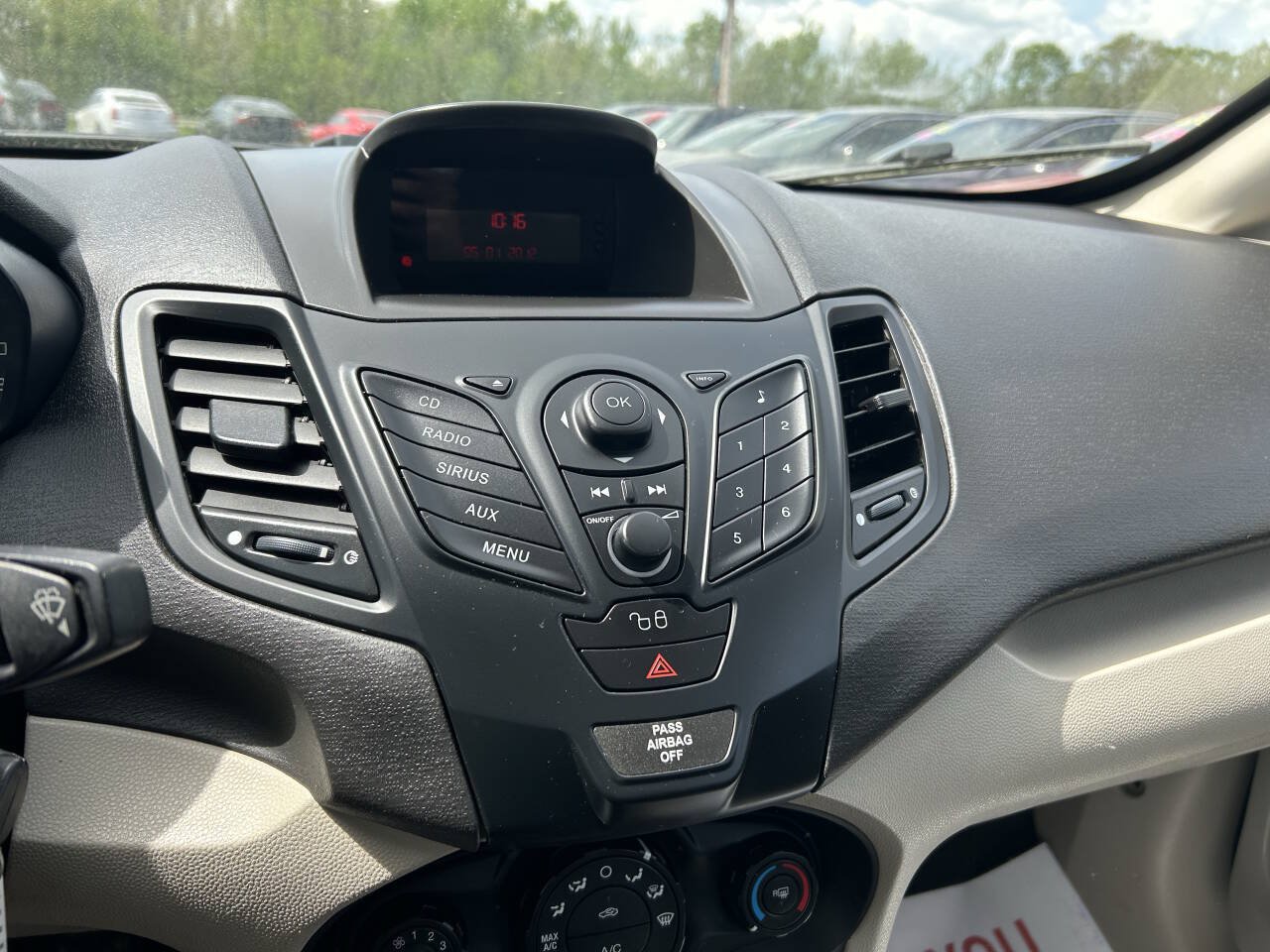 Used 2012 Ford Fiesta S FWD image 11