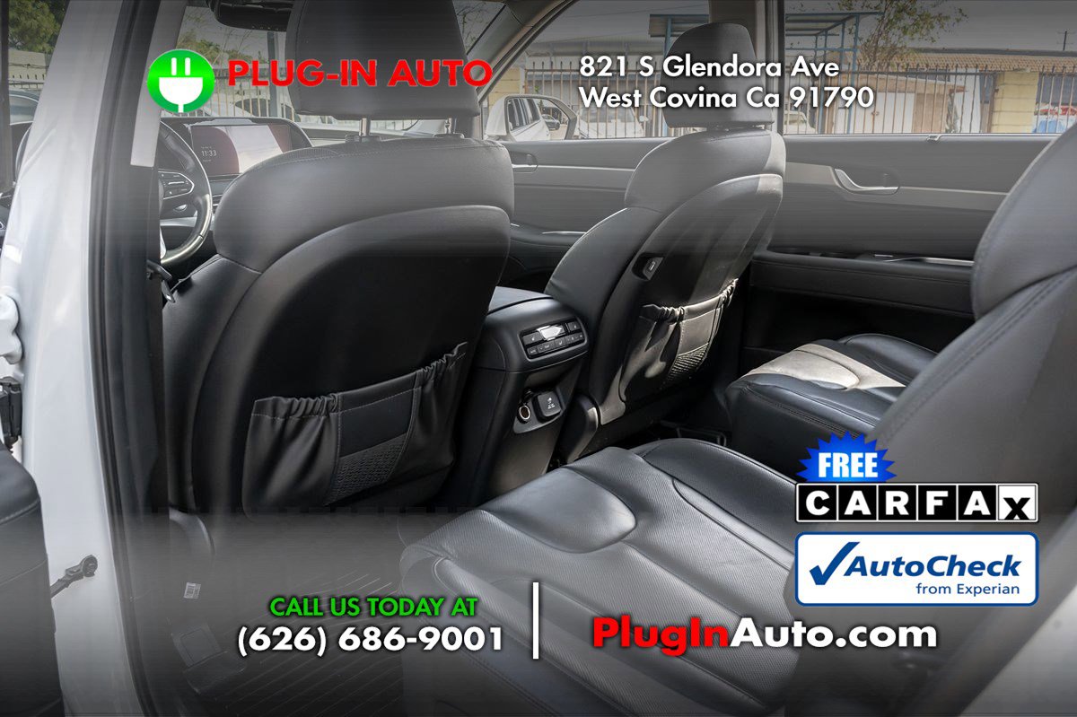 Used 2022 Hyundai Palisade SEL w/ Premium Package FWD image 9