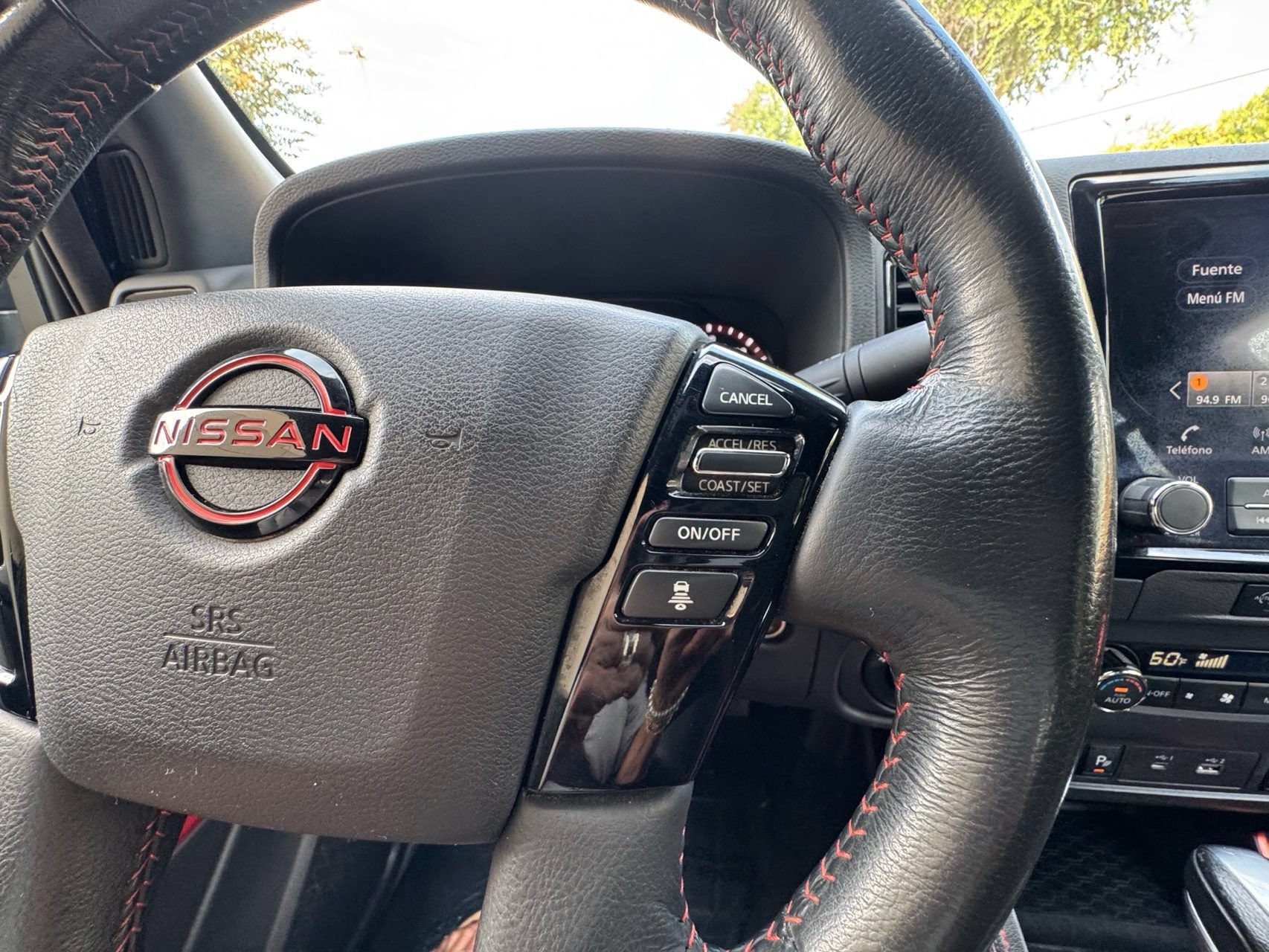 Used 2024 Nissan Frontier PRO-4X w/ Pro Convenience Package AWD/4WD image 18
