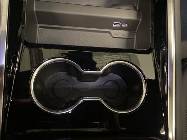 New 2026 Chevrolet Suburban Z71 w/ Comfort Package image 26