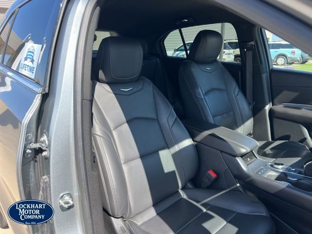 Used 2024 Cadillac XT4 Premium Luxury image 30