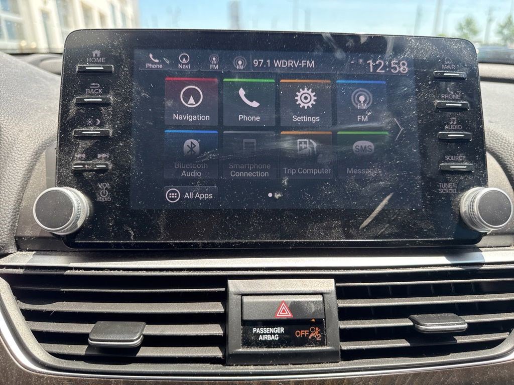 Used 2018 Honda Accord Touring image 18