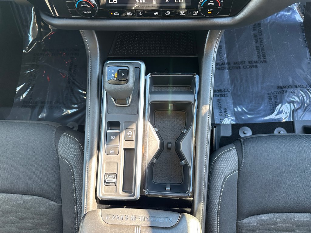 Used 2025 Nissan Pathfinder SV FWD image 22
