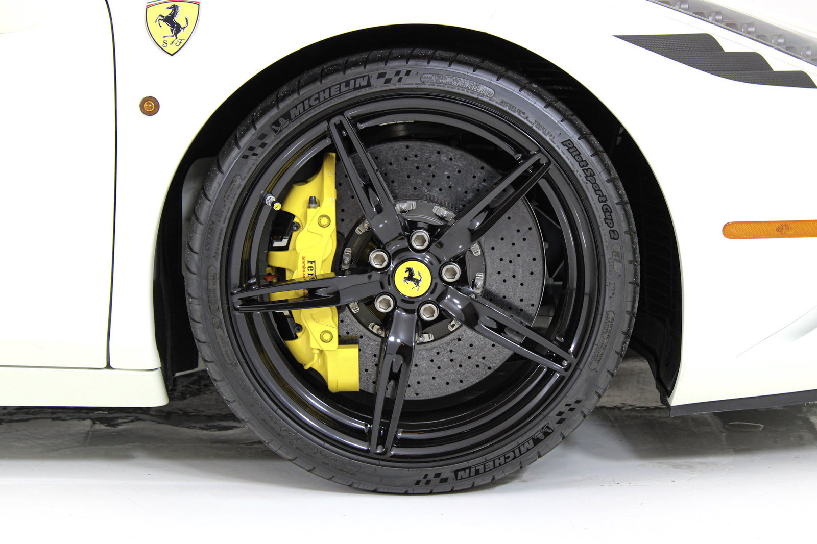 Used 2015 Ferrari 458 Speciale Coupe RWD image 22