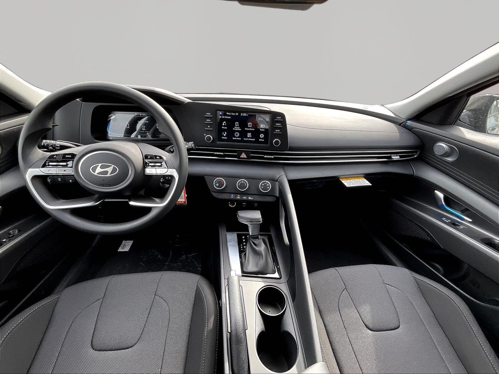 New 2026 Hyundai Elantra SE FWD image 10