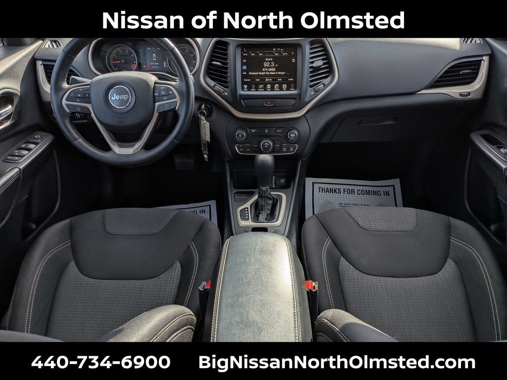 Used 2015 Jeep Cherokee Latitude w/ Cold Weather Group FWD image 22
