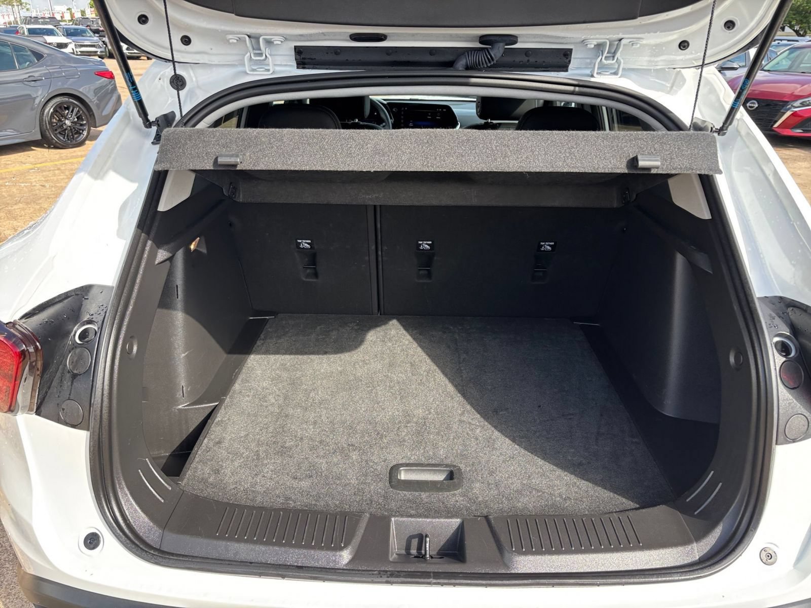 Used 2025 Chevrolet Trax LT FWD image 30