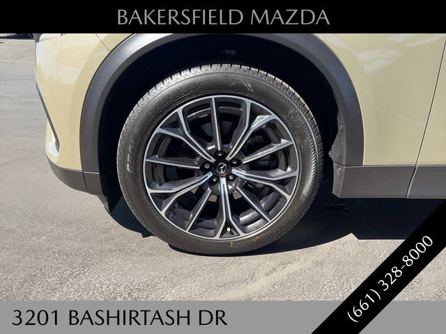 Certified 2025 MAZDA CX-70 Plug-In Hybrid w/ Premium Pkg AWD/4WD image 18