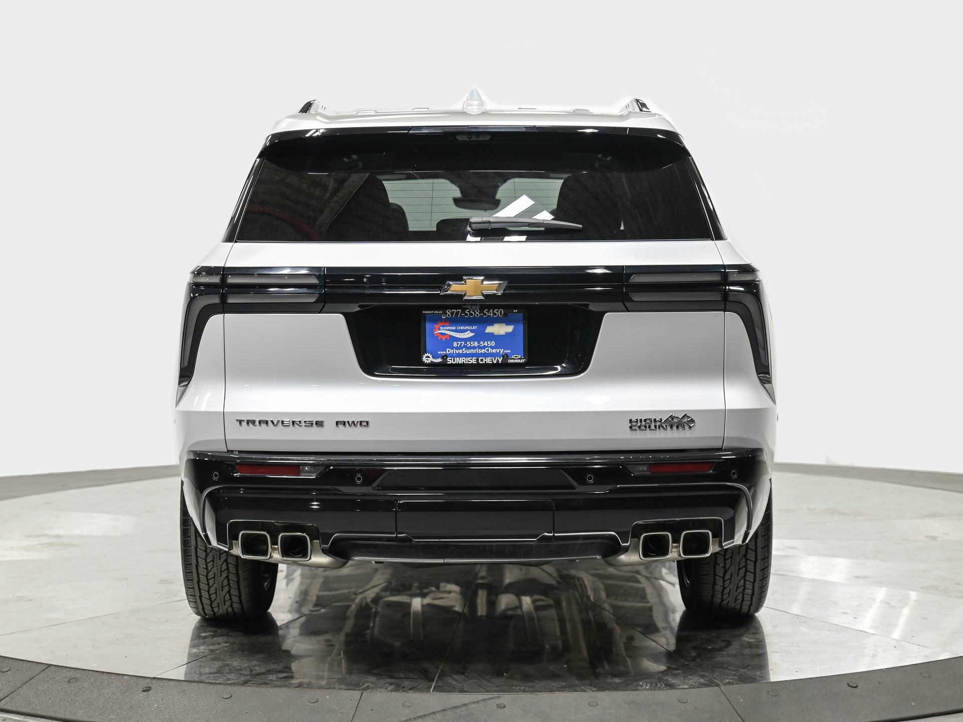 Used 2025 Chevrolet Traverse High Country AWD/4WD image 5