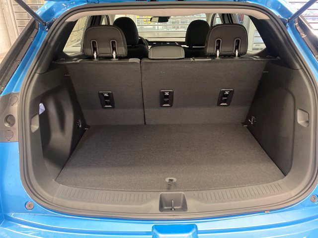 New 2027 Chevrolet Bolt LT w/ Comfort Package FWD image 7