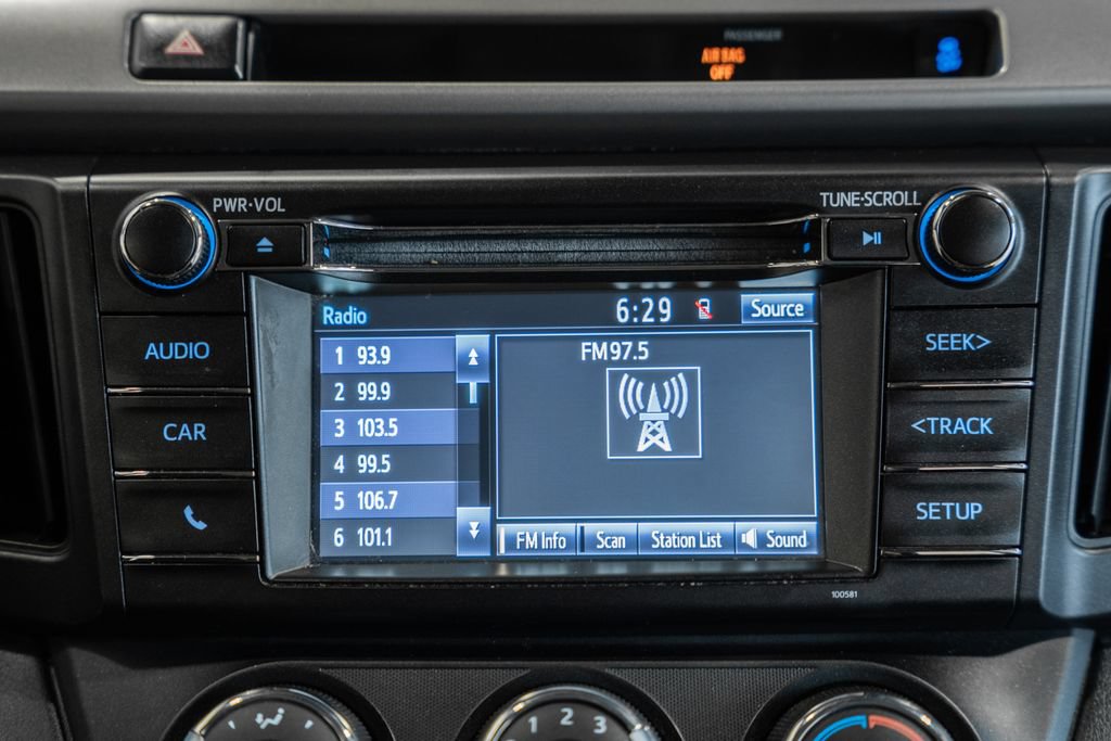 Used 2016 Toyota RAV4 LE AWD/4WD image 16
