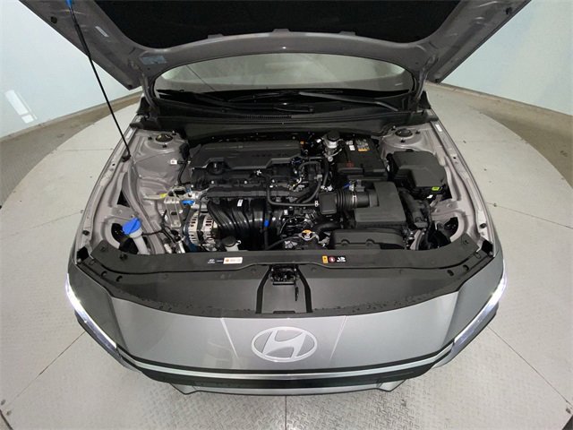 Certified 2025 Hyundai Elantra SE w/ Cargo Package image 24