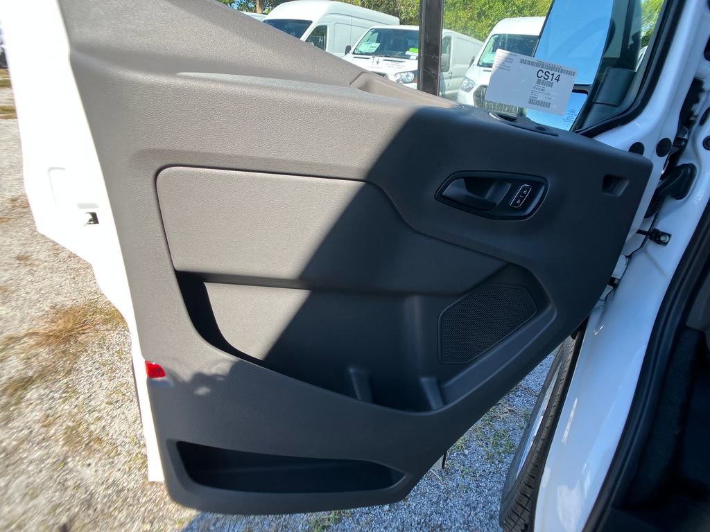 New 2026 Ford Transit 250 148 Medium Roof image 27