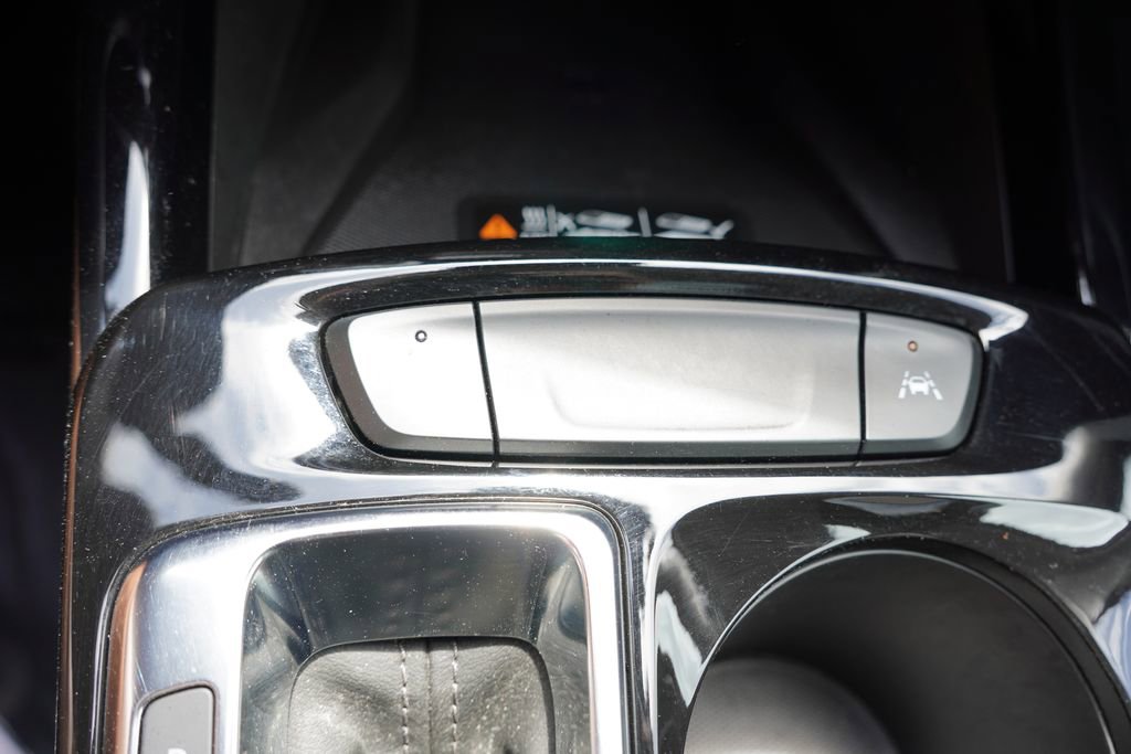 Used 2024 Chevrolet Trax ACTIV w/ Sunroof Package FWD image 28