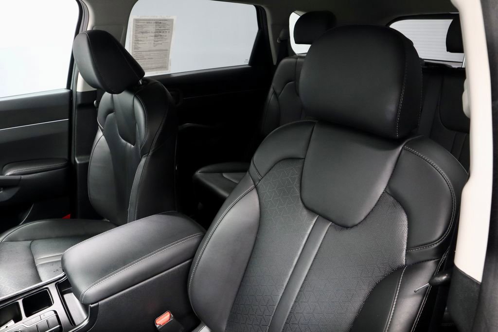 Used 2023 Kia Sorento S w/ Panoramic Sunroof Package image 29