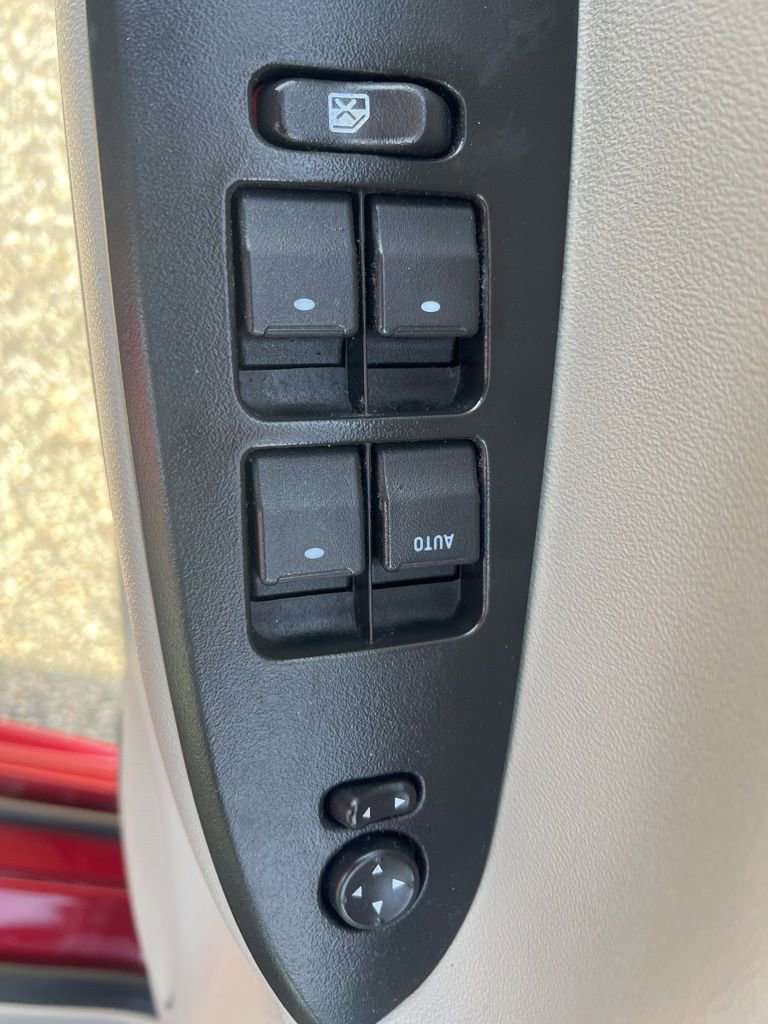 Used 2013 Chevrolet Impala LTZ image 21