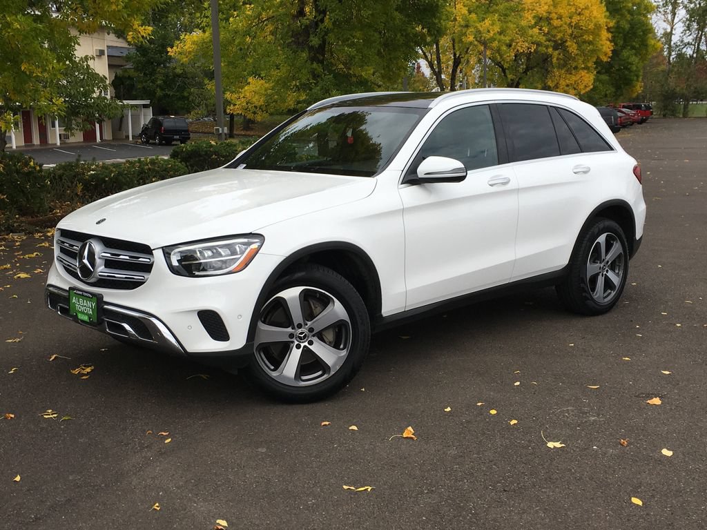 Used 2021 Mercedes-Benz GLC 300 4MATIC image 1